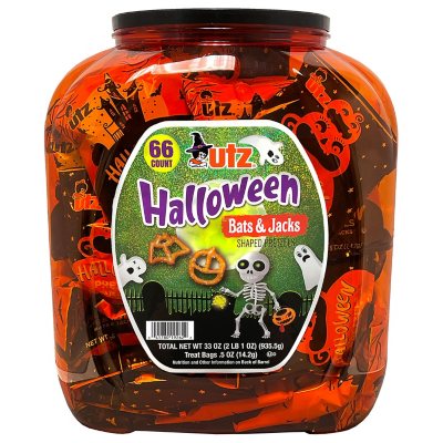 Utz Halloween Shaped Pretzel Treat Barrel (70 ct.) - Sam's Club