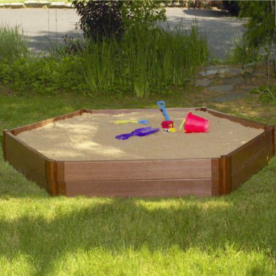 Hexagonal Sandbox - 7' × 8' × 12