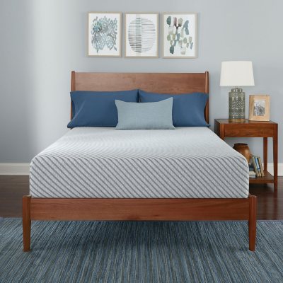 Serta SleepToGo 10