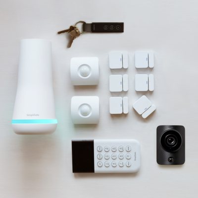 Simplisafe Wireless Home Security System With Bonus Simplicam