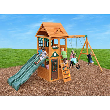 Save $200 on Wooden Swing Sets at Sams club